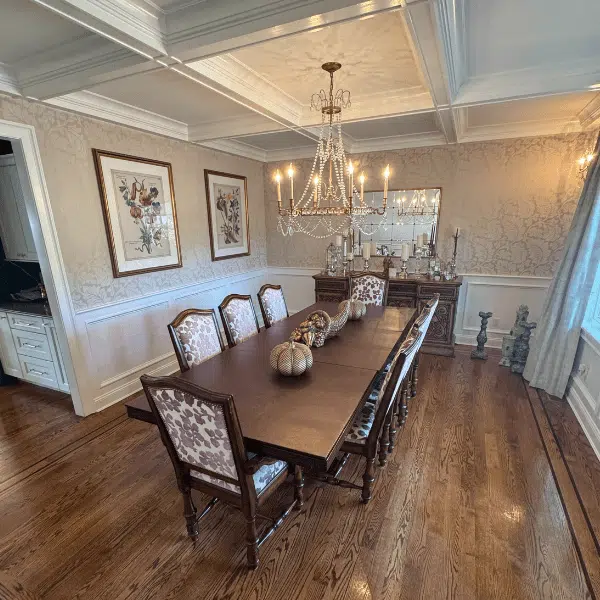 A furnished room in a residential home